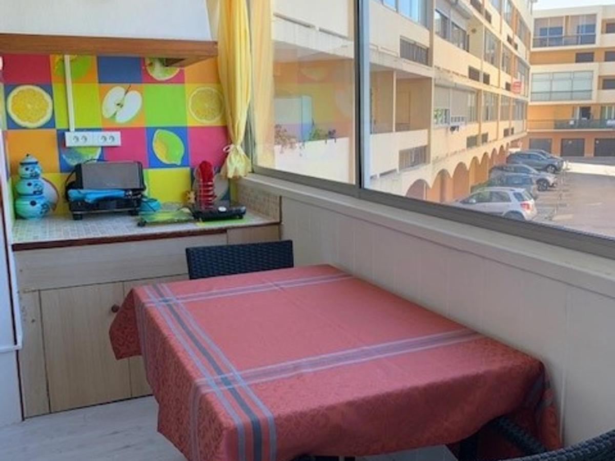Appartement 2 Etoiles Proche Du Stade Et Des Thermes A Balaruc-Les-Bains, Avec Parking Et Balcon Ferme - Fr-1-503-84 Exteriör bild